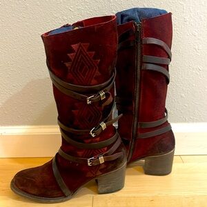 FREEBIRD Leather boots.
Holiday color, year-round style!